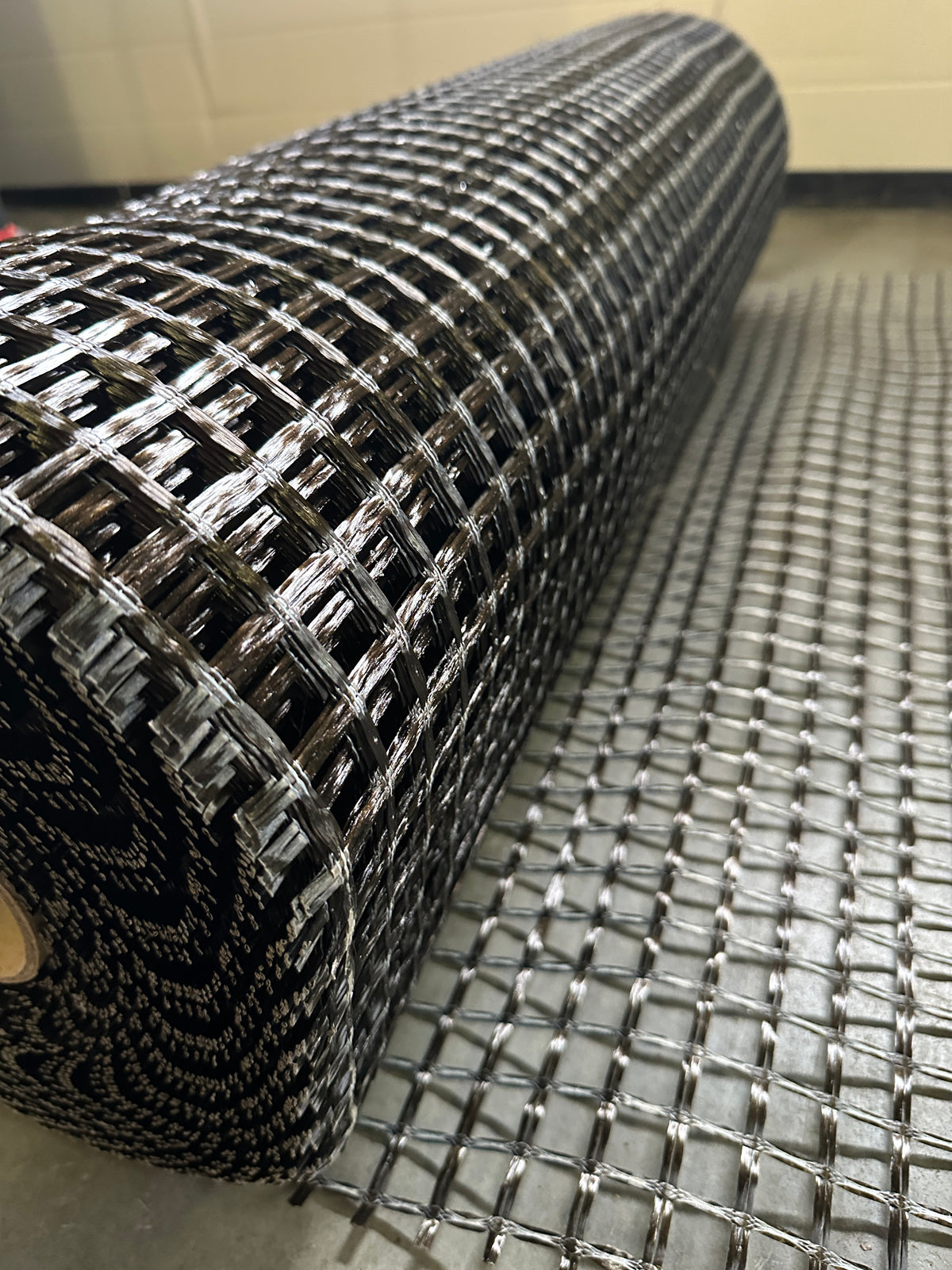 Basaltfaser-Gitter 100/100 kN/m, Polymerbeschichtung, 25x25 mm, Breite 1m, Rolle 50 m²